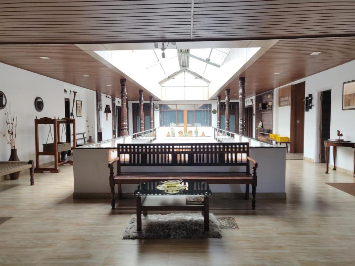 Hotel Mudra Midtown Suites & Rooms Kalasa 外观 照片