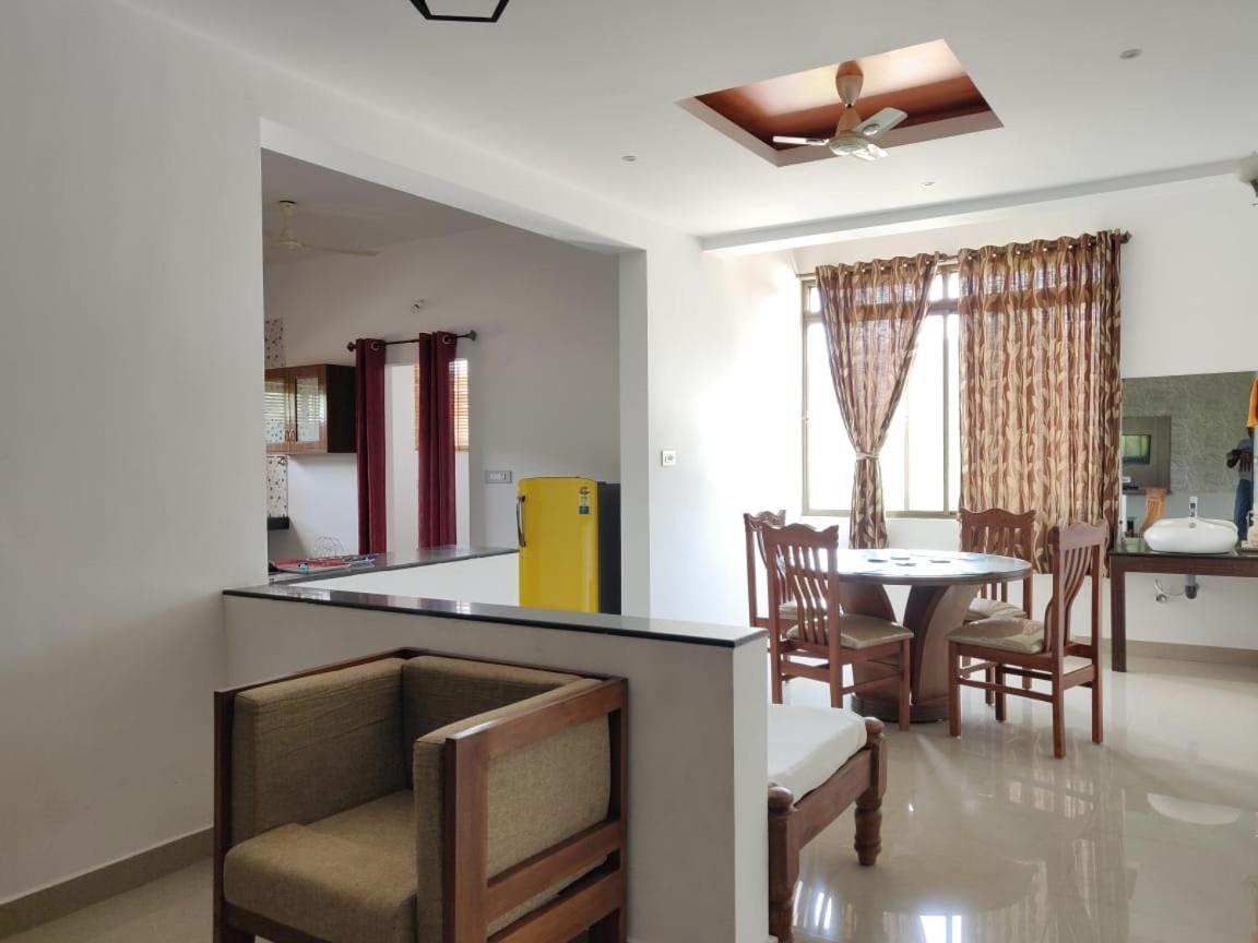 Hotel Mudra Midtown Suites & Rooms Kalasa 外观 照片