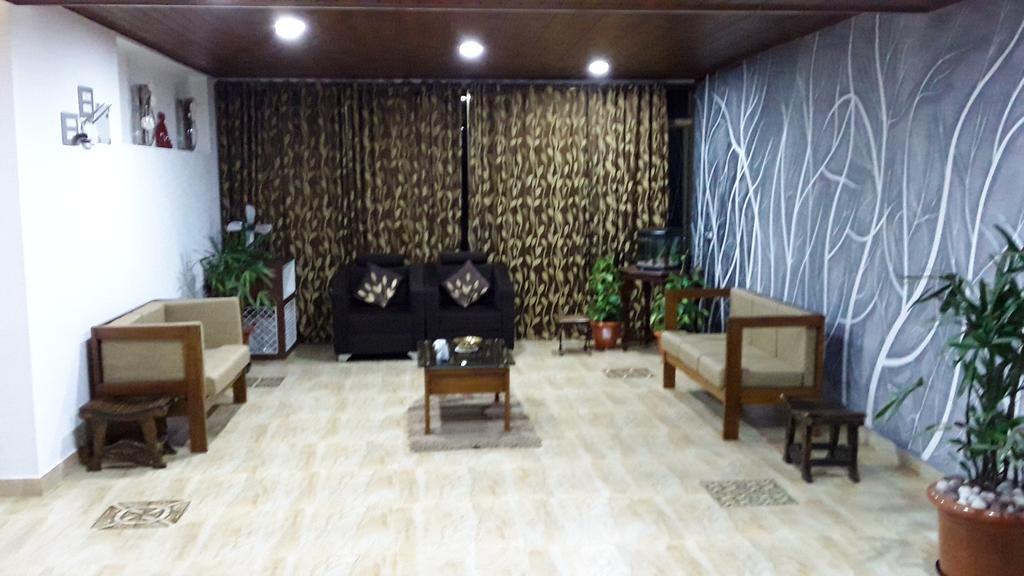 Hotel Mudra Midtown Suites & Rooms Kalasa 外观 照片