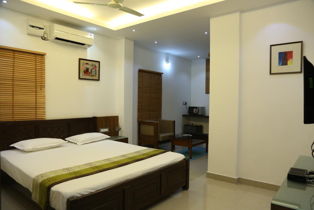 Hotel Mudra Midtown Suites & Rooms Kalasa 外观 照片